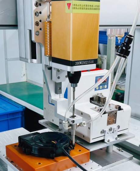 Automatic screwdriver